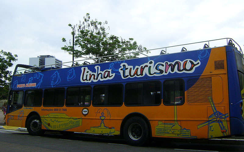 Ônibus turístico