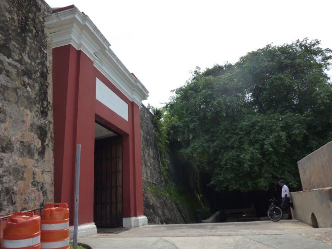 Porta de San Juan
