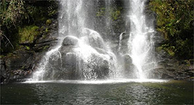 Cachoeira dos Garcias, em Aiuruoca (MG)