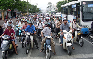 Em Ho Chi Minh, motos e outros ciclomotores so o principal meio de transporte