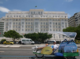 Panorama na frente do Copacabana Palace