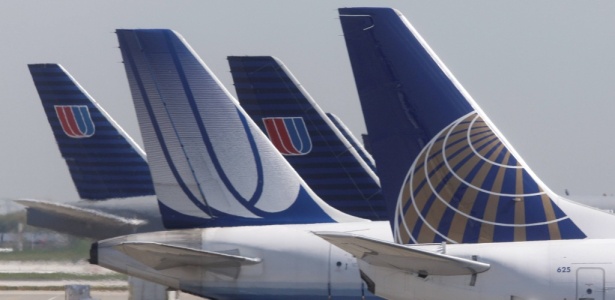 Aviões da United Airlines e da Continental no Aeroporto Internacional de Chicago - John Gress/Reuters
