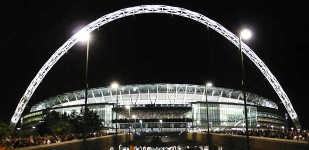 Assistir a uma partida de futebol no estádio de Wembley não sai por menos que R$ 75 - 