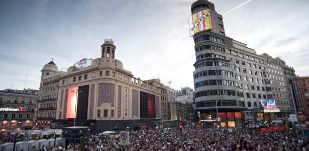 Plaza del Callao, em Madri, foi palco da Parada do Orgulho Gay da Espanha este ano (02/07/2011) - Luca Piergiovanni/EFE