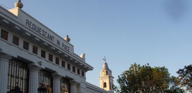 Cemitério da Recoleta é um local turístico do bairro, onde muitas personalidades argentinas estão enterradas - entre elas, Eva Perón - Soraia Tetamanti/UOL