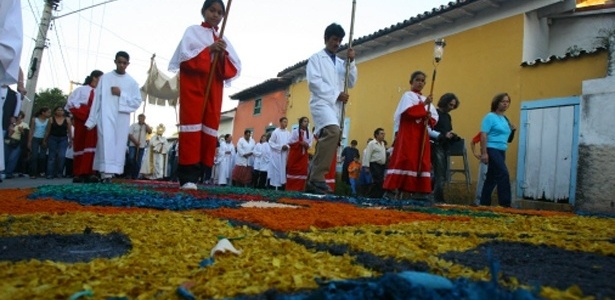 Santana do Parnaíba (SP) organiza uma das celebrações de Páscoa mais famosas do Brasil - Rubens Cavallari/Folhapress